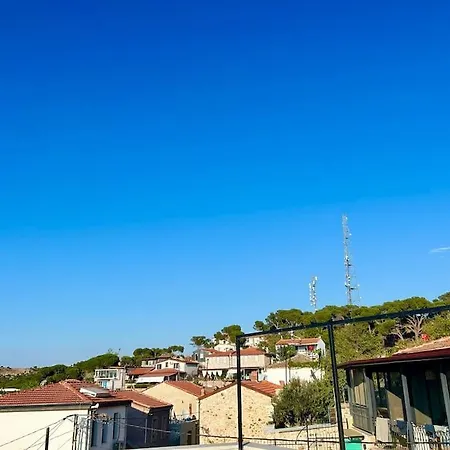 Будинок відпочинку Old Town, Terrace With Sea View Айвалик